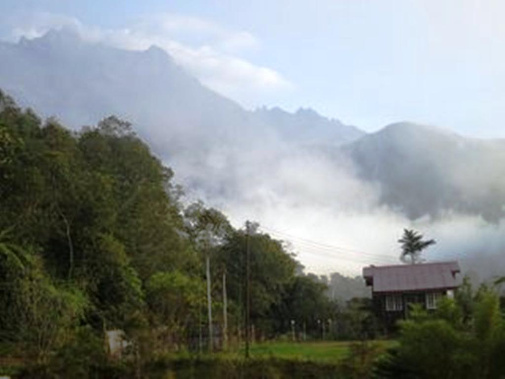Mile 36 Lodge Kundasang Экстерьер фото